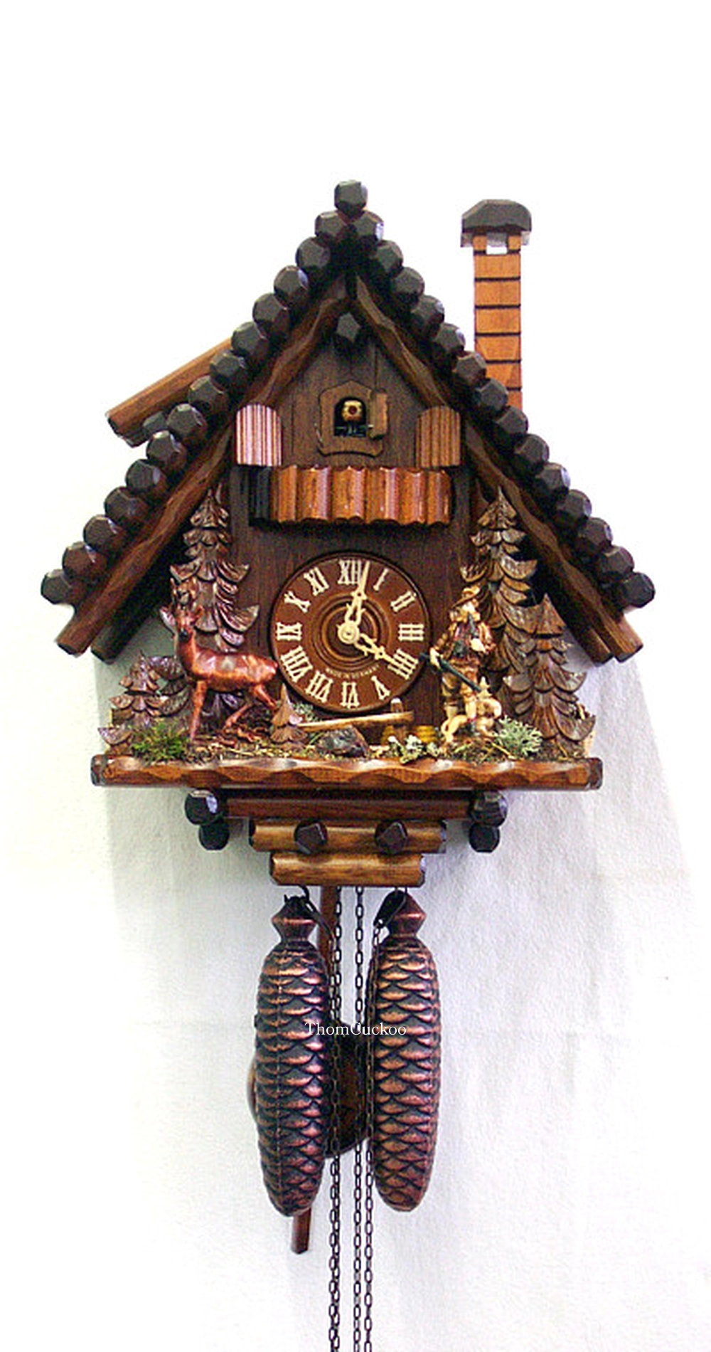 นาฬิกากุ๊กกูเยอรมัน Black Forest Germany ระบบกลไกไขลาน 8 วัน บ้านไม้สไตล์ Black Forest กวางและสัตว์ป่า ธีมนายพราน รหัสสินค้า 0565